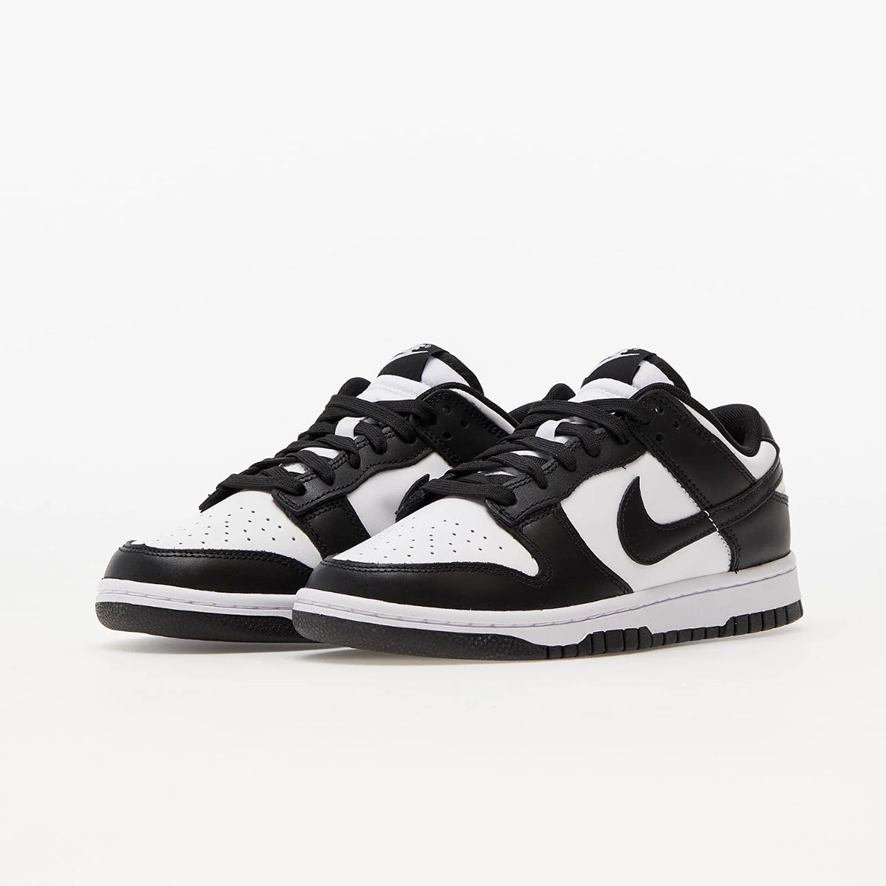 Nike Dunk Low Retro "Panda"
